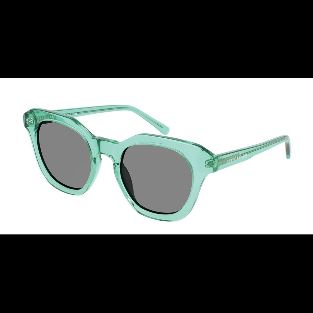 NEVER USED sunglasses